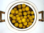 Mama's Signature Mud Handi Achar - 1.5 KG Achar + Free Sarson Oil Bottle