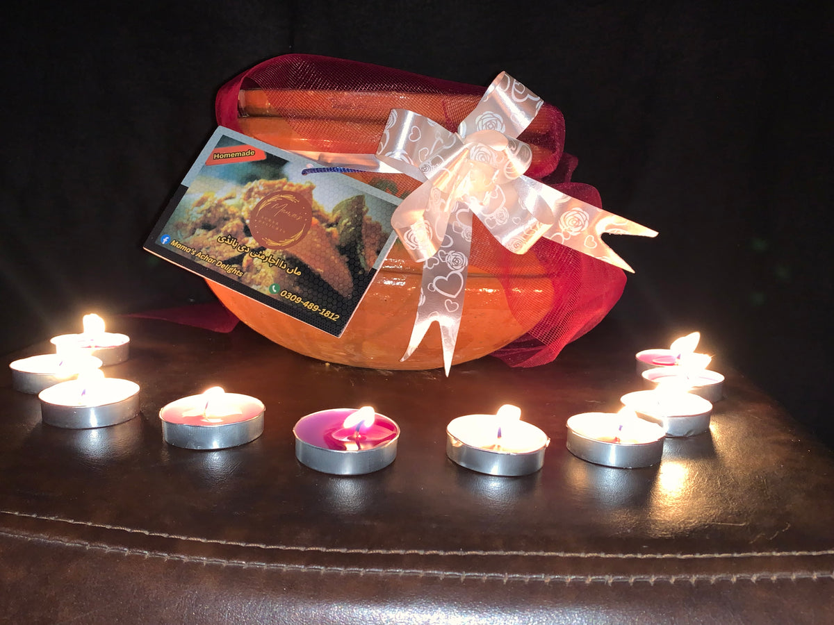 Mama's Signature Mud Handi Achar - 1.5 KG Achar + Free Sarson Oil Bottle